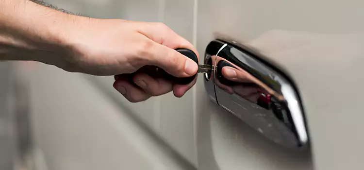 Why Choose Our Auto Locksmith Team in Olathe, KS?